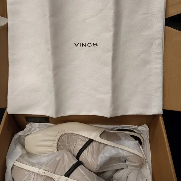 New Vince Women's Buttery Soft Leather Cream and Black Slingback Flats Size 7M - Picture 12 of 12